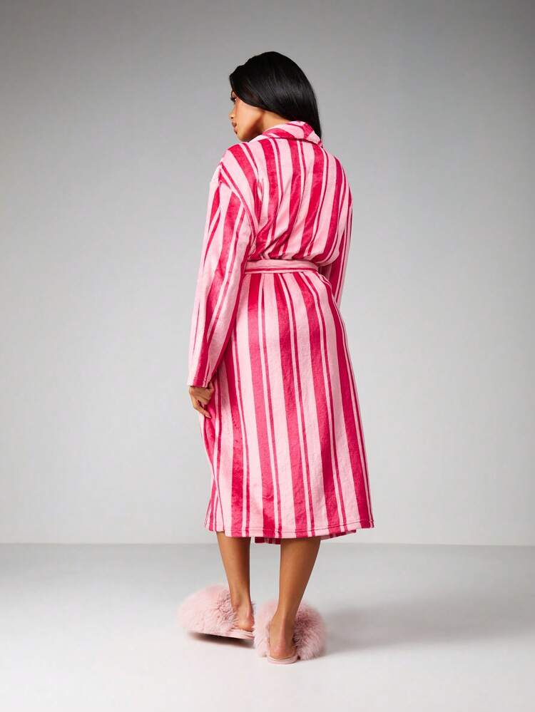 MISSGUIDED Striped Long Sleeve Belted Robe With V-Neck Wrap Style Perfect For Loungewear And Sleepwear Comfort