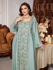 Layrah 加大码女士土耳其风格优雅花卉刺绣传统长裙