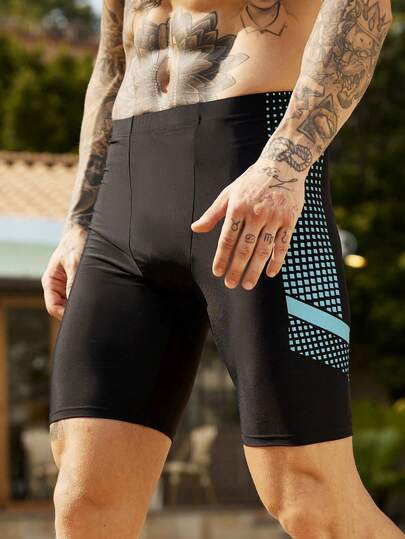 Manfinity Swimmode Herr badshorts med geometriskt tryck för semester och stranden