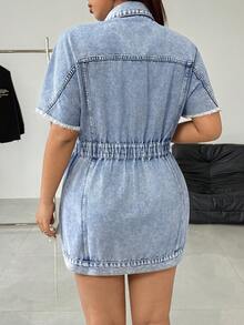 SHEIN EZwear Plus Size Women's Lapel Single-Breasted Casual Waist Cinched Party & Holiday Short Sleeve Denim Dress - Light Wash - View 2