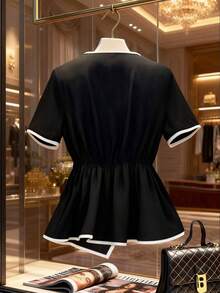 Franclia 女士新款优雅蝴蝶结领短袖衬衫，不对称下摆设计，适合办公和休闲场合。 - 黑色 - 查看 2