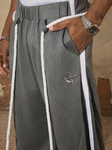 PAVTROS 男士年轻街头风麂皮刺绣拼接运动裤，男士宽松，最佳，男友风，夏季，度假，Y2K，复古，朋友风，宽松弧形裤腿，白色撞色侧边拼接，超大粗绳弹力腰带，打造街头风造型。 - 灰色 - 查看 5