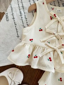 SHEIN LMoss Kids Babygirl Cute Summer Pink & White Striped Bow Sleeveless Top And Elastic Waist Shorts Set