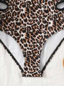 Tween Girl Leopard Print Off-Shoulder One-Piece Swimsuit, Cute Hollow Out Holiday One-Piece Swimsuit, Beach Vacation, Surfing - Multicolor - View 3