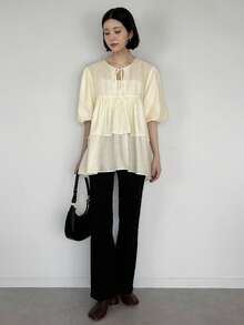 FRIFUL 女士圆领交叉系带下摆层叠荷叶边花瓣袖衬衫 - 米色 - 查看 4