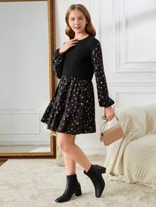 SHEIN Váy suông dài tay cổ tròn họa tiết hoa cổ điển, cạp loe, viền ren cho bé gái tuổi teen - màu đen - Xem 7