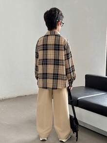 SHEIN 两件套儿童/青少年男童休闲格子领宽松纽扣长袖衬衫和纯色直筒裤套装 - 彩色 - 查看 2