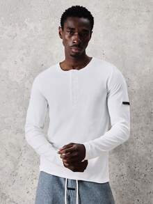 Camisa esencial de manga larga acanalada SUMWON, casual con botones delanteros y cuello redondo liso - Blanco - Ver 1