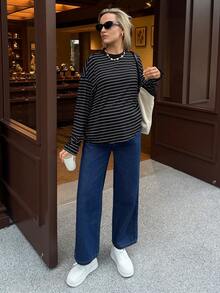 SHEIN Maternity High Waist Casual Versatile Wide Leg Jeans Blue Comfortable Maternity Dark Blue Denim Jeans Elastic High Waist Loose Fit Wide Leg Trousers For Pregnant Women Winter Spring Christmas New Year Thanksgiving Commuting Vacation Graduation Chic Y2k Cute Streetwear Party Wedding Elegant Business Casual Woman High Waist Wide Leg Pants Commuting & Versatile Elegant & Simple - Blue - View 2