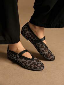 Rosivie 女士休闲豹纹搭扣平底乐福鞋，日常百搭 - 黑色 - 查看 5