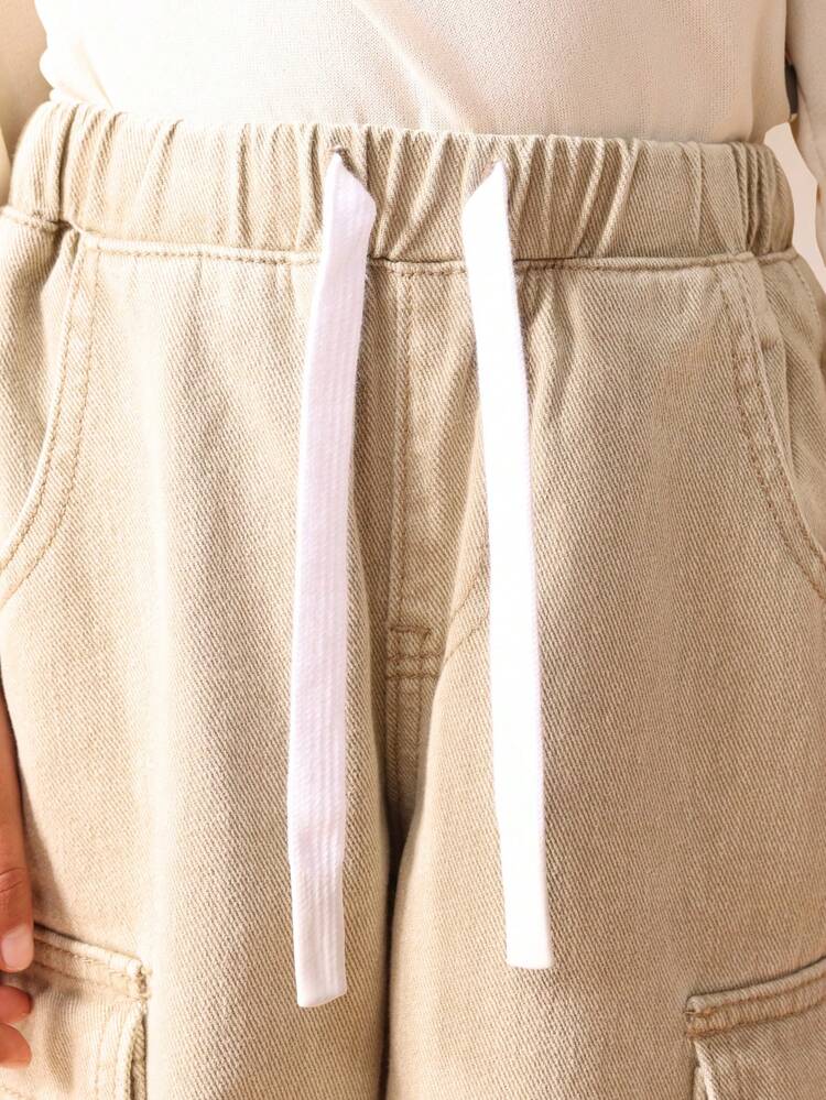 Weit geschnittene Cargohose mit mehreren Taschen