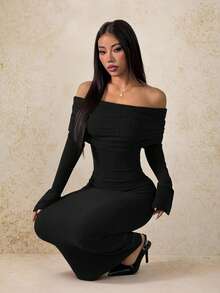 SHEIN PETITE 女士纯色露肩长袖休闲长裙，派对女士服装，新年女士连衣裙，圣诞节女士服装，黑色露肩连衣裙，罗纹连衣裙，女士绷带连衣裙，长款紧身连衣裙，黑色性感连衣裙 - 黑色 - 查看 1