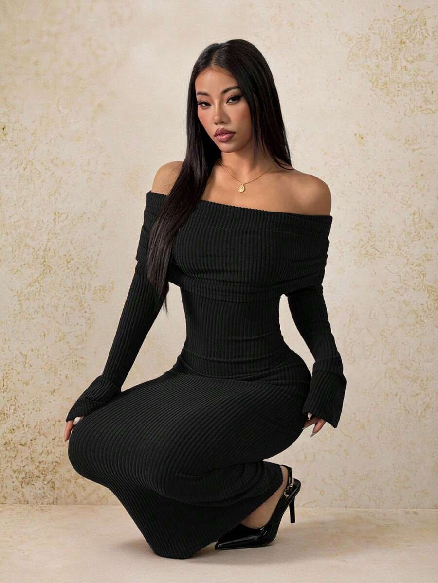 SHEIN PETITE 女士纯色露肩长袖休闲长裙，派对女士服装，新年女士连衣裙，圣诞节女士服装，黑色露肩连衣裙，罗纹连衣裙，女士绷带连衣裙，长款紧身连衣裙，黑色性感连衣裙 - 黑色 - 查看 1