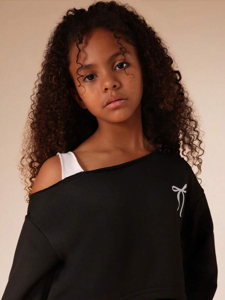 Off-Shoulder Sweatshirt With Bow Graphic