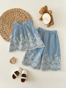 SHEIN Babygirl Vacation Casual Cute Striped Floral Embroidery Camisole & Elastic Waist Pants Set - Blue - View 3