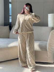 Dazy Plus 两件套保暖宽松睡衣套装，圆领上衣和宽松长裤，秋冬季大码女式睡衣