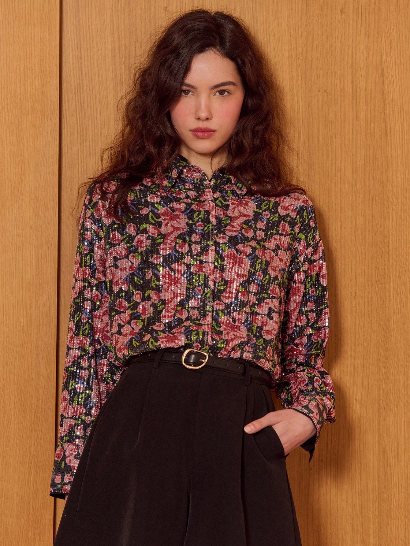 Paillettenbluse mit Blumenmuster und langen Ärmeln für einen schicken Ausgeh-Look – perfekt für Partys, den Valentinstag, den französischen Stil oder den Pariser Stil.