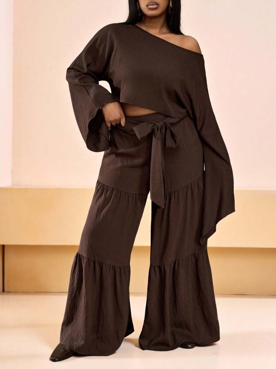 Truni Setelan 2 Potong Wanita Ukuran Plus Elegan Warna Cokelat, Atasan Bahu Asimetris dan Celana Panjang Lebar dengan Ikat Pinggang, Setelan Nyaman dan Sopan untuk Liburan Musim Gugur Gaya Boho - Coklat - View 1