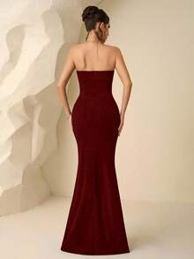 Coutiva 女士水钻装饰无肩带侧开衩修身优雅正式晚礼服 - 酒紅色 - 查看 2