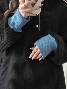 FRIFUL 女士纽扣半开襟撞色长袖休闲宽松T恤 - 黑色 - 查看 5