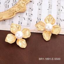 Opalesca 1 Pair Fashionable & Elegant Flower Shaped Pearl Inlaid Earrings For Women,Outfits,Old Money,Wedding/Bridal Accessories,Western Jewelry,Fairycore/Fairy,Pearl,Fall/Autumn/Winter,For Mom/Women/Girl/Mother,Elegant - Gold - View 8