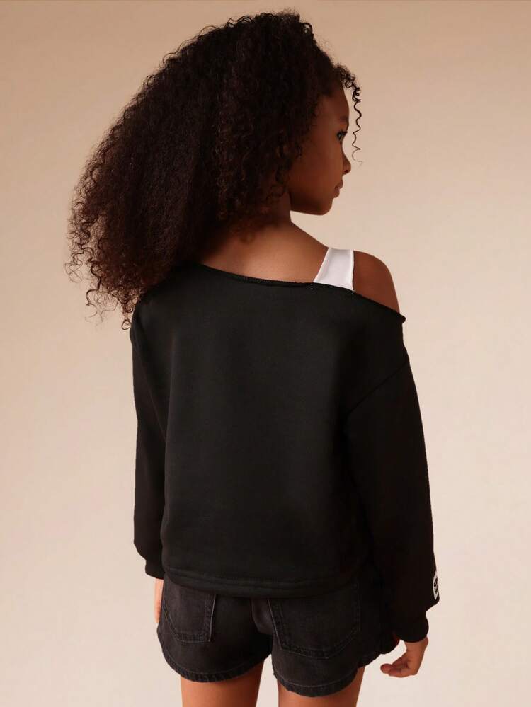 Off-Shoulder Sweatshirt With Bow Graphic