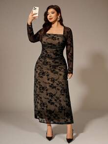 Auralis Váy maxi ren dài tay dáng ôm dáng ôm sát, chất liệu nhung jacquard mới cho mùa thu/đông dành cho nữ, dáng suông, lưới cắt xẻ lãng mạn, thích hợp cho kỳ nghỉ/đầm ôm sát, dáng xòe cỡ lớn, màu đen và đỏ, trang trọng, thanh lịch, màu tối - Nhiều màu - Xem 4