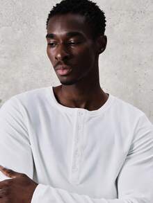 Camisa esencial de manga larga acanalada SUMWON, casual con botones delanteros y cuello redondo liso - Blanco - Ver 4