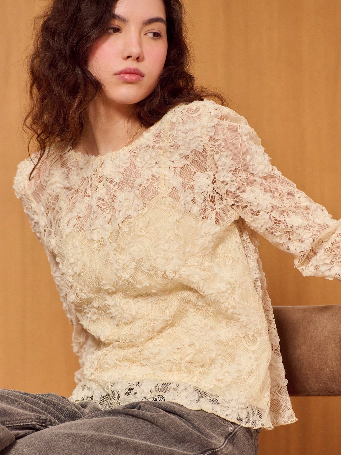 Elfenbein strukturierte Blumen Spitze Langarm Bluse mit weiten Manschetten, Vintage Herbst Winter Look