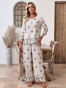 EMERY ROSE 女士印花圆领衬衫和裤子休闲两件套，度假装 - 卡其色 - 查看 5