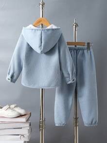 Genkimix Kids 男童保暖连帽外套和裤子套装（2件套），简约时尚，饰有织唛标签，保暖百搭，适合外出、上学及各种场合。 - 霧霾藍 - 查看 2