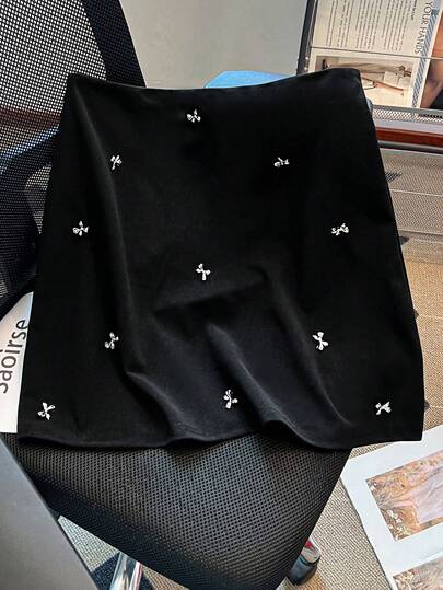 GlowEve CURVE Plus Size Women Elegant Solid Color Bow Decor Bodycon Mini Skirt, Stretchy, Versatile For Work And Everyday Wear, All Season