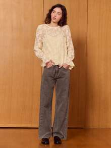 lacRébo Blus Lengan Panjang Berenda Bunga Tekstur Gading dengan Manset Mengembang Gaya Vintage Musim Semi Atasan Krem Lucu Gaya Prancis Gaya Paris - Putih - View 5
