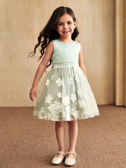 SHEIN Girls Satin Sleeveless Princess Dress, Flower Girl Birthday Party Wedding Formal Gown, Pea Green Color With 3D Flower Tulle Skirt, Backbow Tie Closure, Suitable For Middle East & European American Flower Girl Dresses Mint Green Sage Green Flower Girl Dress Eucalyptus Flower Girl Dress Fall Winter
