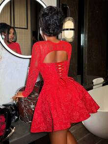 Slaydiva Váy ngắn chữ A dáng chữ A rộng, cổ khoét sâu, tay dài, chất liệu vải ren họa tiết Giáng sinh màu đỏ mới 2025 dành cho nữ, thích hợp cho các buổi tụ họp, tiệc tùng, câu lạc bộ gợi cảm, năm mới, lễ hội, giáng sinh, hẹn hò, du lịch hàng ngày, du lịch, mua sắm, trang phục sân bay, trang phục dự tiệc sáng muộn, trang phục khách dự tiệc cưới, tiệc sinh nhật, họp thường niên, tiệc chiêu đãi, ngày lễ tình nhân, đám cưới-A - Đỏ - Xem 2