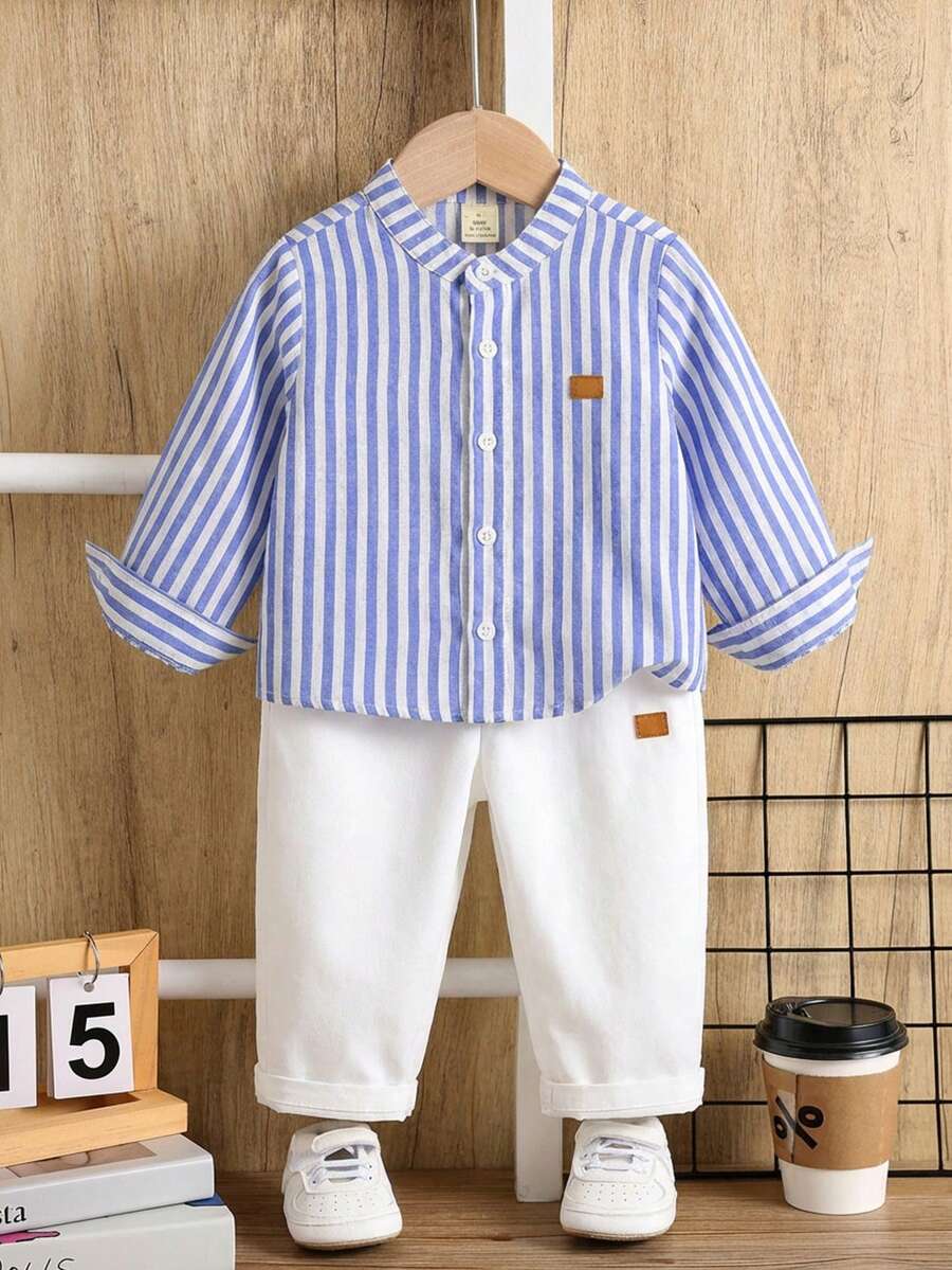 SHEIN 两件套男宝宝可爱都市绅士套装,黄色条纹领衬衫+白色休闲裤,适合生日派对、晚宴、演出、婚礼、迎婴派对、一周岁生日庆祝等场合。 - 藍色 - 查看 1
