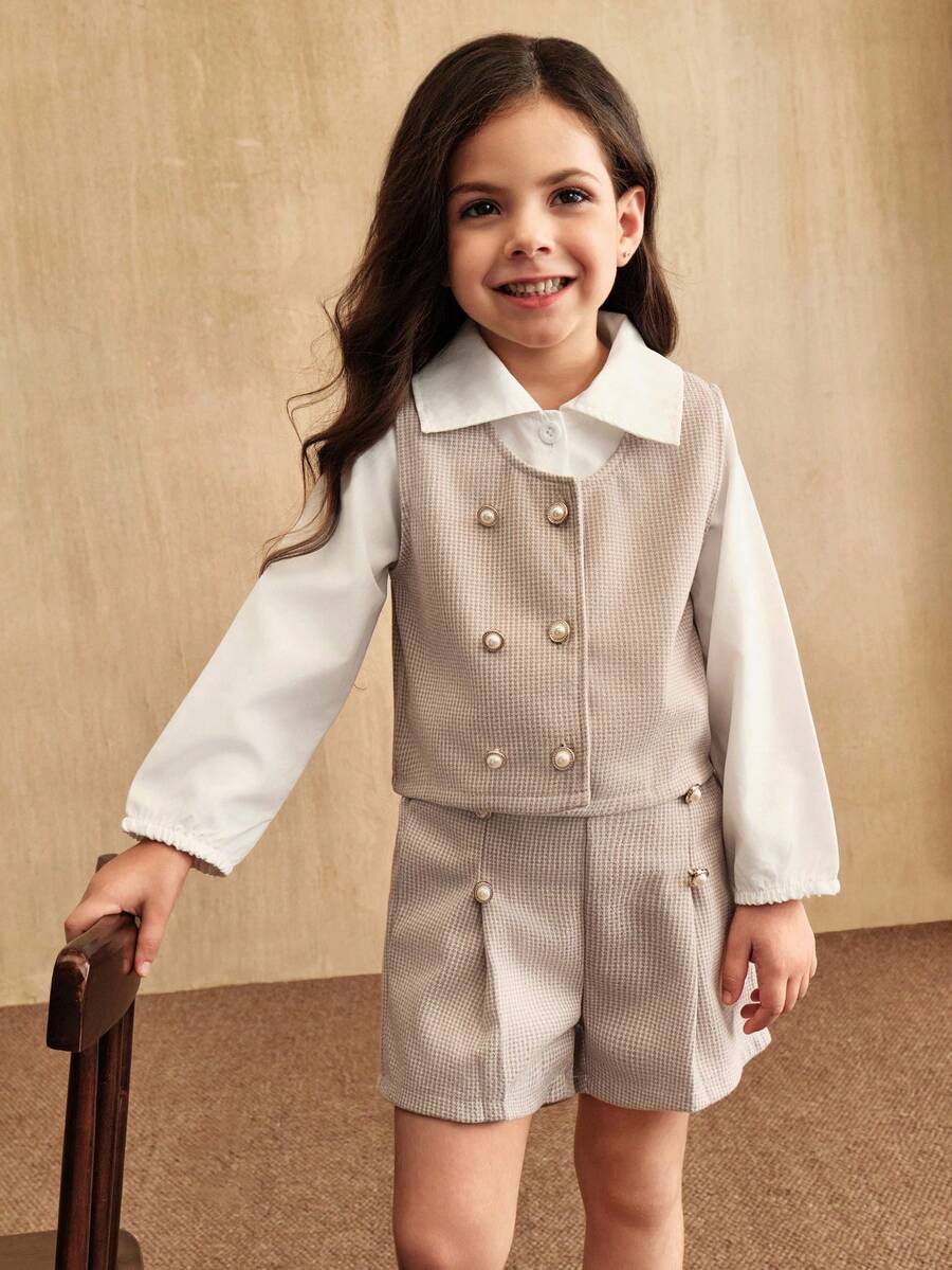 SHEIN Elladie kids 3 pièces Ensemble pour jeunes filles avec chemise à manches longues col, veste gilet avec boutons de perle délicats, shorts. Style moderne pour enfants. Tenue pour le printemps/automne et l'hiver - Kaki - Voir 1