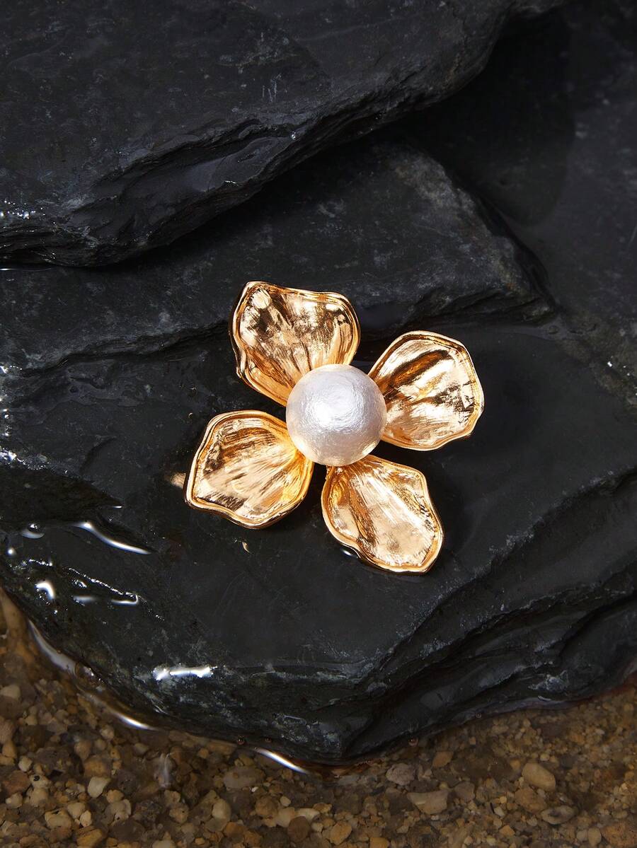 Opalesca 1 Pc Fashionable & Elegant Flower Pearl Inlaid Women Brooch Pin, Suitable For Coat,Outfits,Old Money,Wedding/Bridal Accessories,Western Jewelry,Fairycore/Fairy,Charm Necklace,Pearl,Elegant,For Mom/Women/Girl/Mother - Gold - View 1