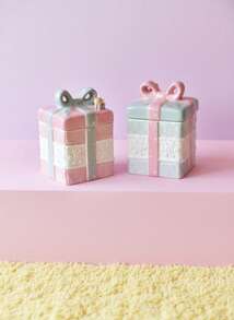 Joivida 1pc Cute Bow Gift Box-Shaped Storage Jar, Valentine's Day Pink Girlish Ceramic Sealed Jar Storage Jar, Storage Jar Can, Decorative Item, Suitable For Bedrooms, Living Rooms, Entrance Halls, Storage And Decorative Items Ramadan Festival