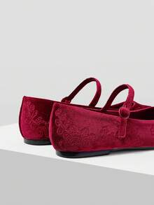 MOTF Giày bệt nhung thêu thanh lịch cổ điển có khóa điều chỉnh dành cho nữ - Màu Đỏ Sâu - Xem 8