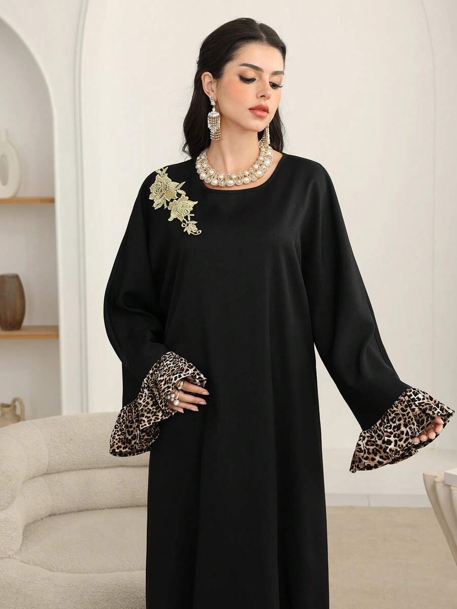 Al Najma High-End Minimalist Black Turkish Maxi Dress With Leopard Print Patchwork Design, Loose And Slimming Kaftan Jalabiya Dress - Black - View 1
