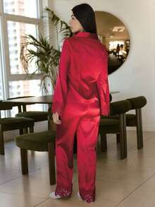 Andrea Bello 2 件套女士奢华蕾丝边睡衣套装，舒适优雅的细节，秋季服装 - 酒紅色 - 查看 6