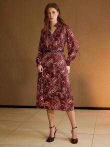 MOTF PREMIUM PAISLEY PRINT FRILL NOTCH NECK CHAIN DETAIL LANTERN SLEEVE PLISSE LONG DRESS - Red - View 4