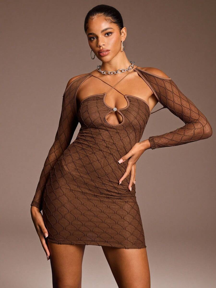Normani 纯色针织网眼褶裥镂空水钻交叉绑带性感修身女士夜店连衣裙,夏季 - 棕色 - 查看 1