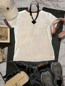 Glimmora 女士休闲标语和赛车印花圆领短袖T恤 - 白色 - 查看 2