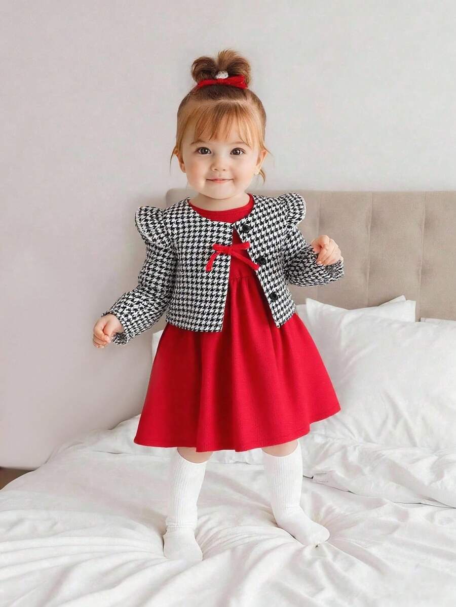 SHEIN Playful Pals 3pcs Baby Girls Plaid Flutter Sleeve Cardigan, Sleeveless Dress & Hat Set, Fashion Children Outfit For Spring/Autumn Baby Girl Christmas Outfit Christmas Baby Girl Dresses Toddler Red And White Dress 2pcs Set Toddler Girls Baby Girl Spring Fall Outfit Princess Halloween Party Set - Red - View 1