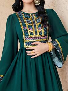 SHEIN 少女橄榄绿拼布印花图案金色丝带休闲连衣裙 - 墨綠色 - 查看 5