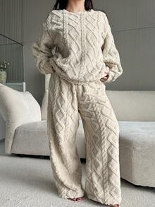 Dazy Plus 两件套保暖宽松睡衣套装，圆领上衣和宽松长裤，秋冬季大码女式睡衣