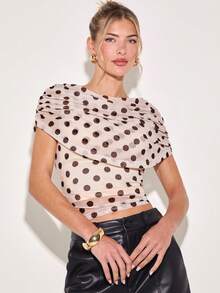 COSMINA 女士波点印花褶皱短款修身时尚上衣，优雅衬衫，适合日常穿着、与朋友聚会、下午茶等场合，披肩式二合一设计，杏色和棕色波点图案，春夏款 - 彩色 - 查看 1