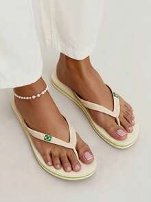 撞色印花平底凉鞋，适合居家、海滩和圣诞节户外穿着 - 米色 - 查看 2